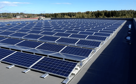 Solcellepanel for lager, logistikkeiendommer og flate tak